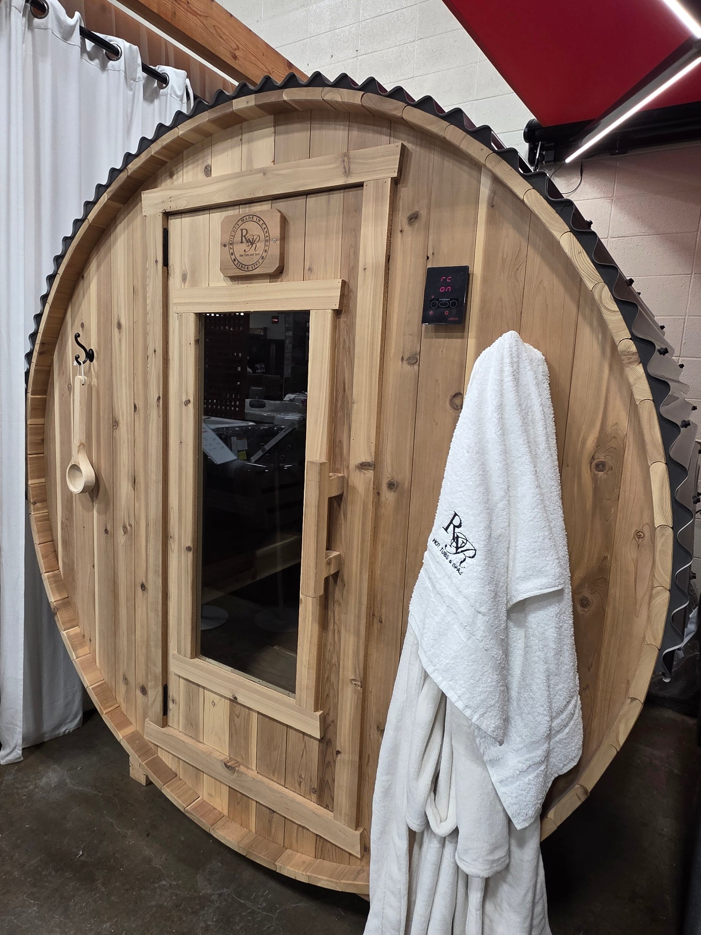 2 Person Cedar Barrel Sauna - 4 Feet Long