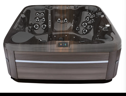 Rendezvous Hot Tub - VitaSpa - Maax Spas