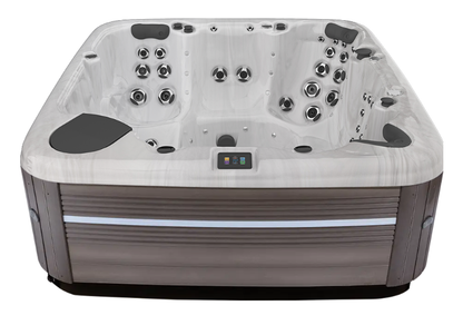 Salon Hot Tub - VitaSpa - Maax Spas